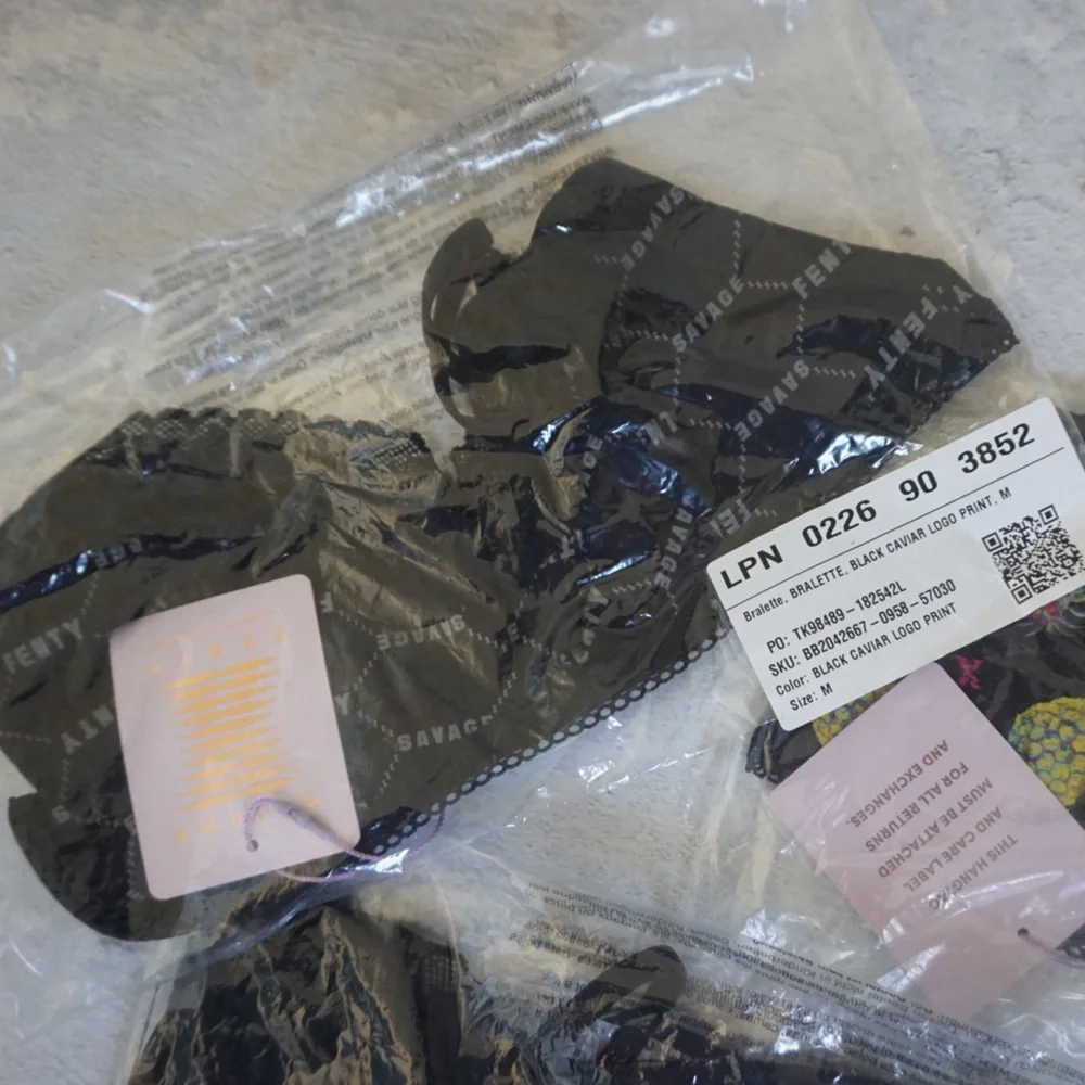 🔥MUST-HAVE!🔥 3 Savage X Fenty Bralettes (M) + 🆓 Bonus Cheeky Panty (M) | NWT - Picture 8 of 11